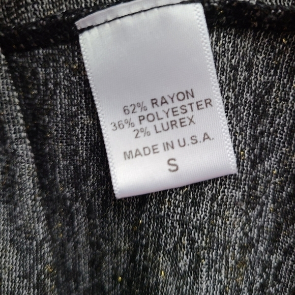 Bobeau Oversized Gold Fleck Deep Grey Heathered V-neck Shirt, Casual, Size Small - Picture 6 of 6